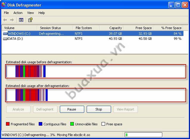 Chương trình disk defragmenter đang tiến hành sắp xếp các tập tin và thư mục