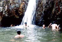suoi_hoa_lan.jpg